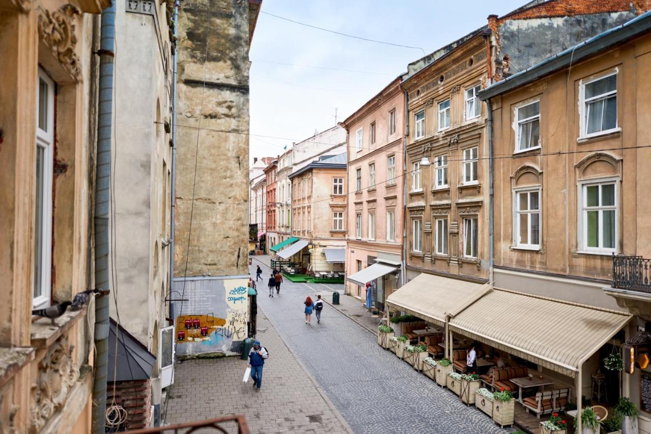 Mola Mola Apart Hotel Lviv Eksteriør billede
