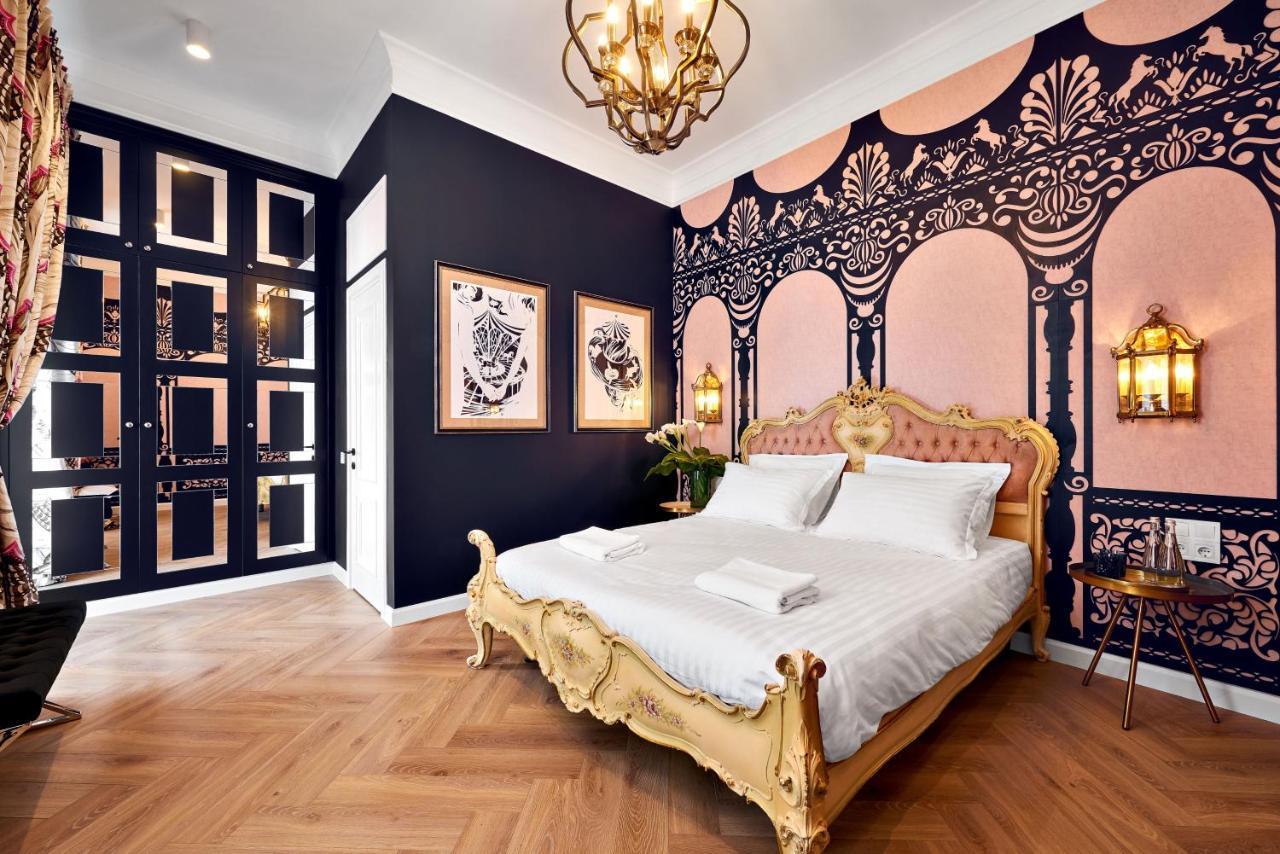 Mola Mola Apart Hotel Lviv Eksteriør billede