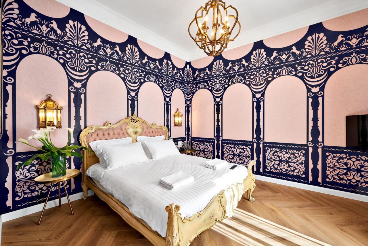 Mola Mola Apart Hotel Lviv Eksteriør billede